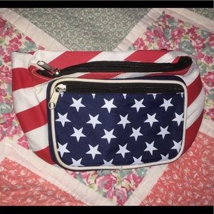🇺🇸AMERICA themed fanny pack🇺🇸